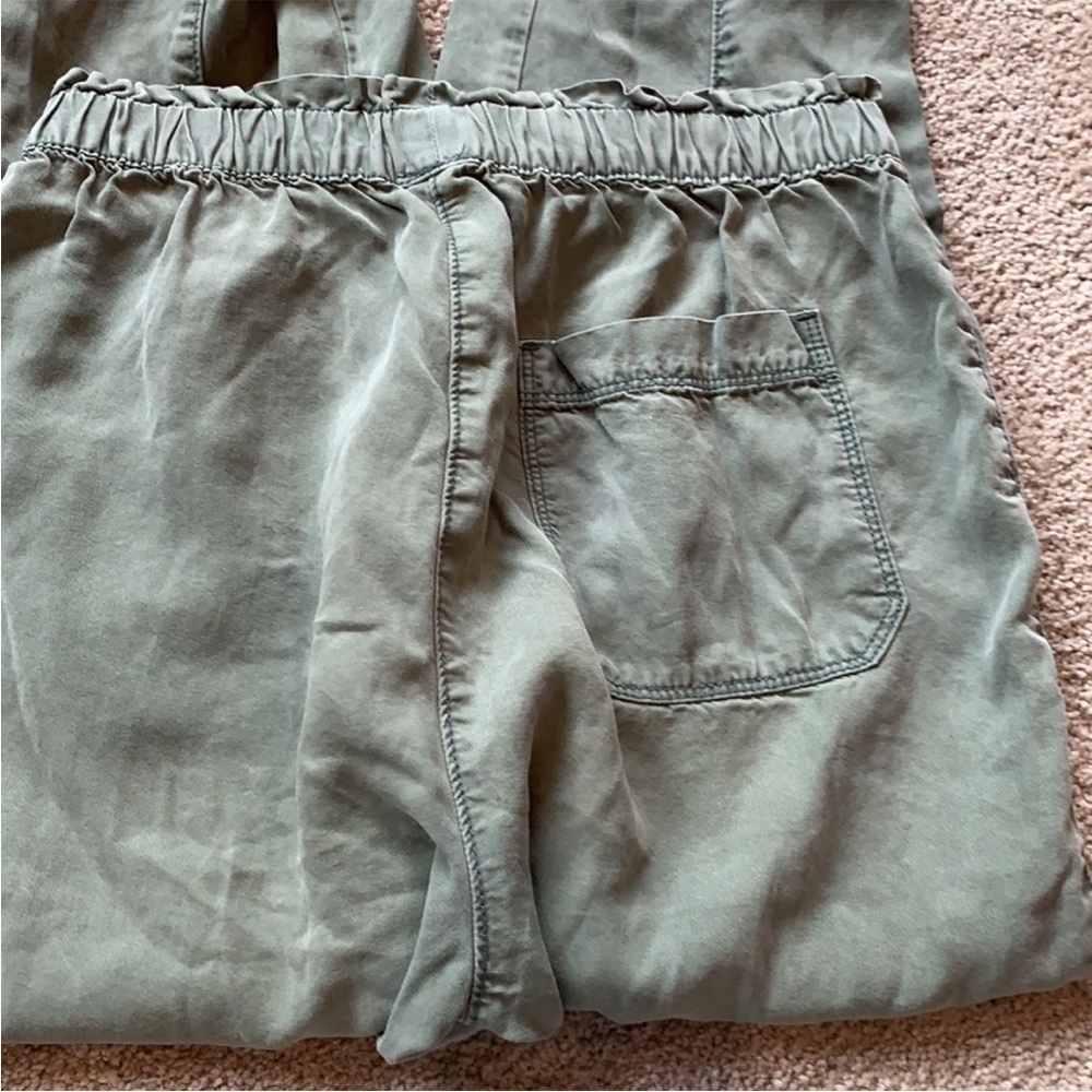 NEW Aerie Green Pants - Picture 5 of 5